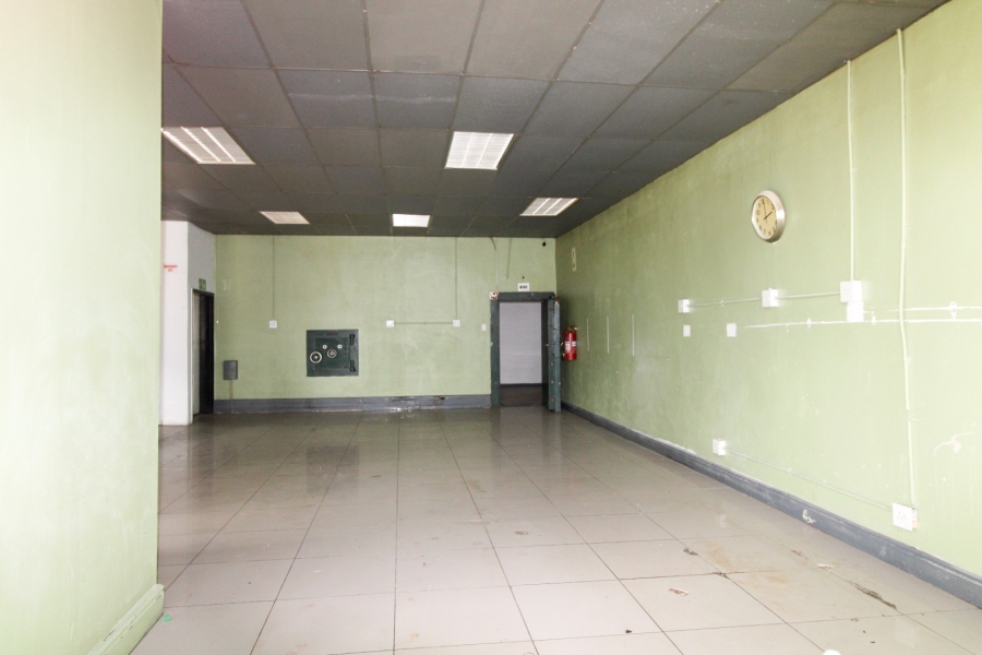 To Let Commercial Property for Rent in Paarden Eiland Western Cape